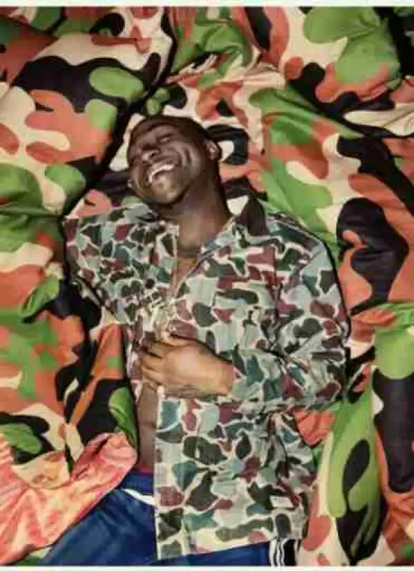 Davido Shows Off His 30 Billion Iced Out Chain (Photos)
